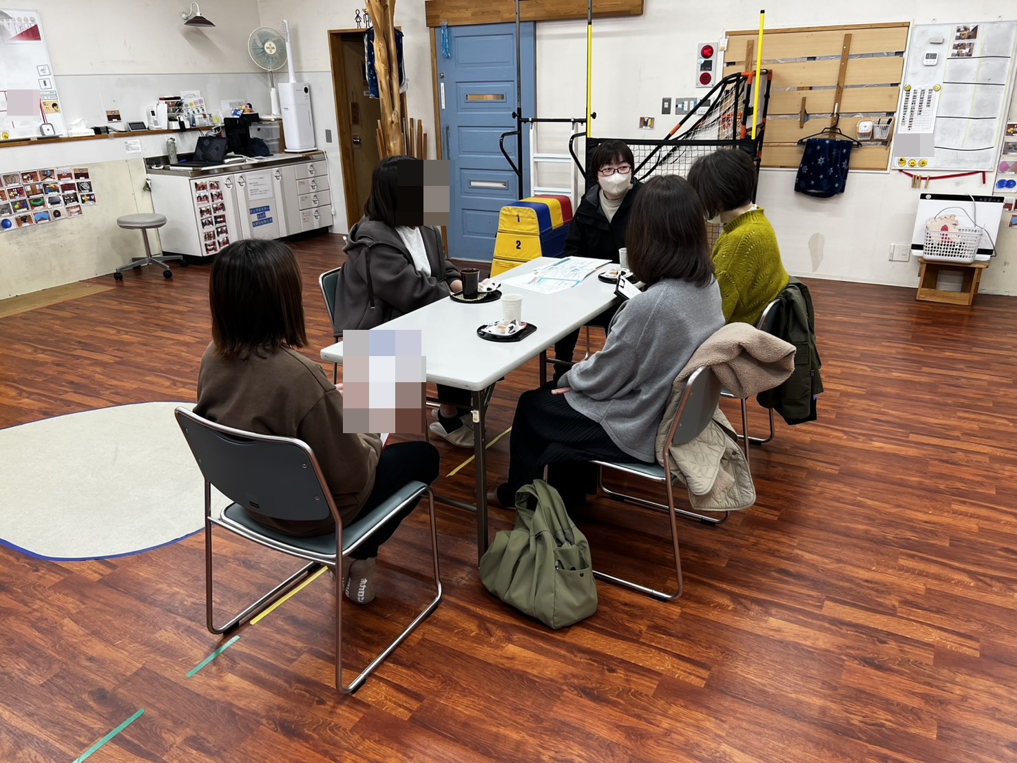 食べて飲んで喋って楽しい茶話会